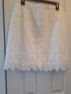 Solitaire White Lace Skirt with Scalloped Hem